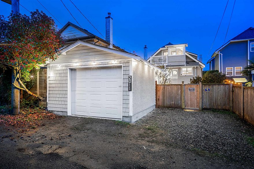 2011 Creelman Avenue