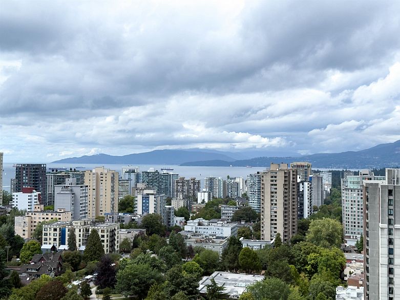 2204 1033 Nelson Street