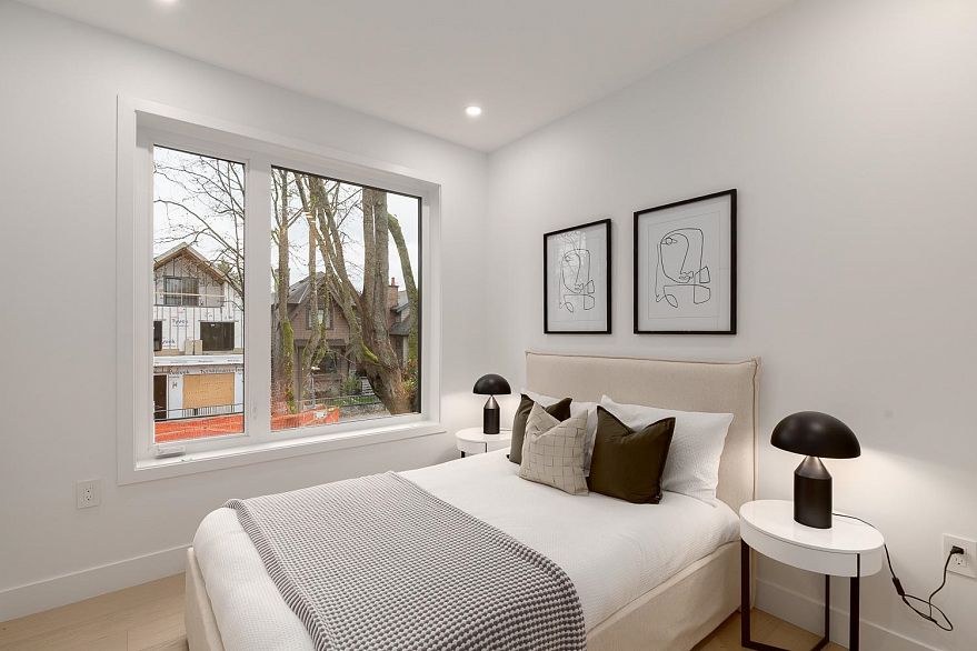 1 2976 W 13th Avenue