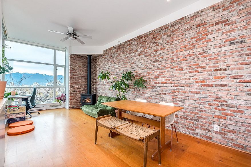 316 2515 Ontario Street