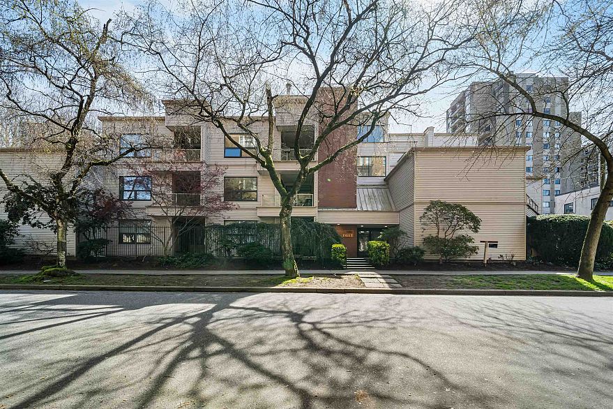 310 1080 Broughton Street