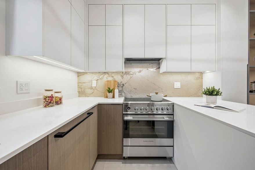 4021 West 18th Avenue