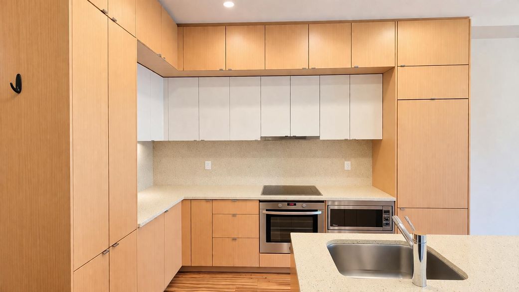 1202 1205 Howe Street