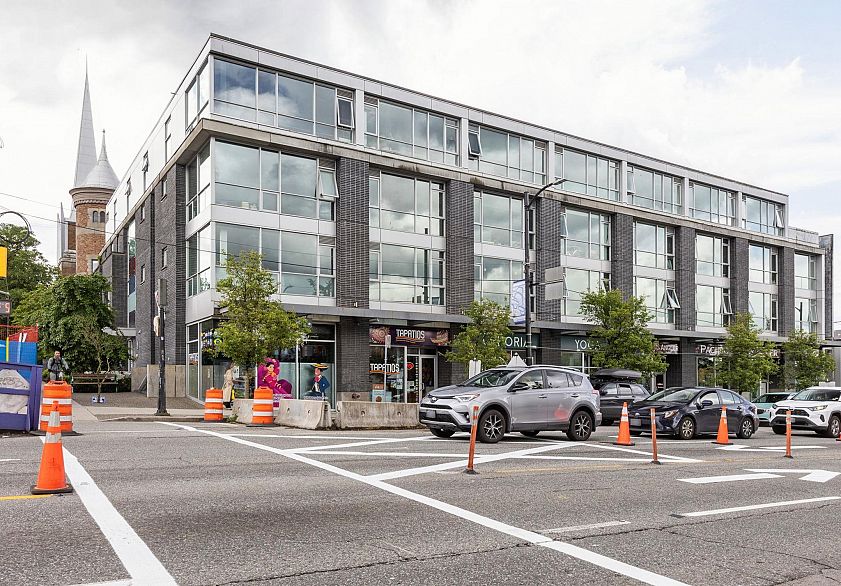 406 2511 Quebec Street