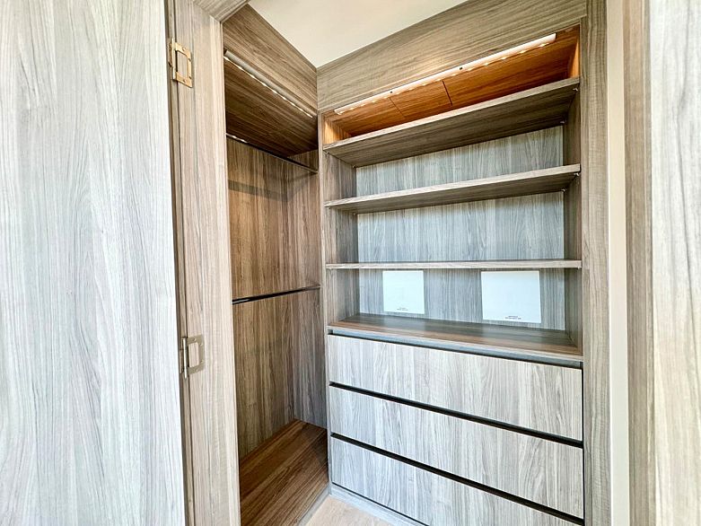 1318 1768 Cook Street