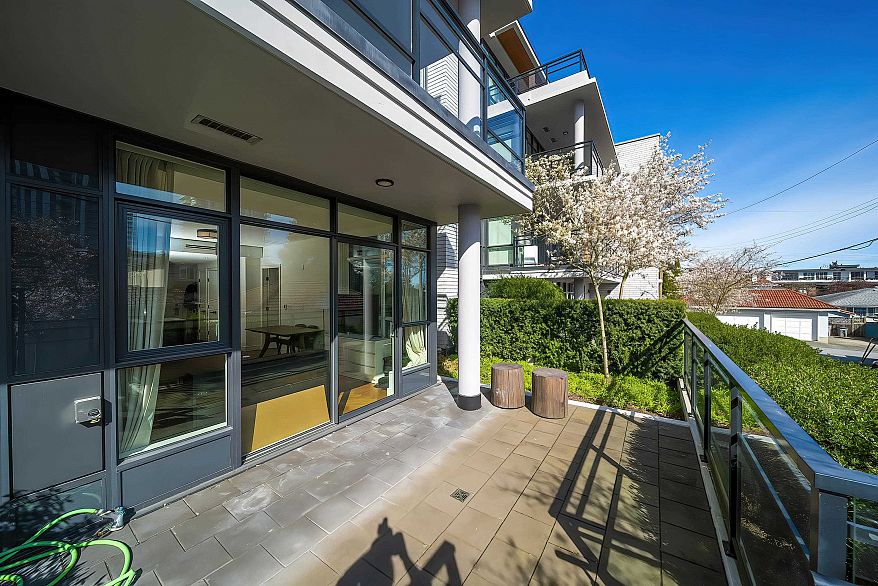 106 458 W 63rd Avenue