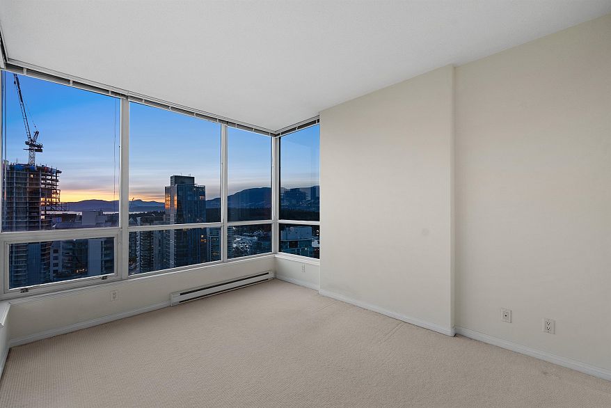 3601 1328 W Pender Street