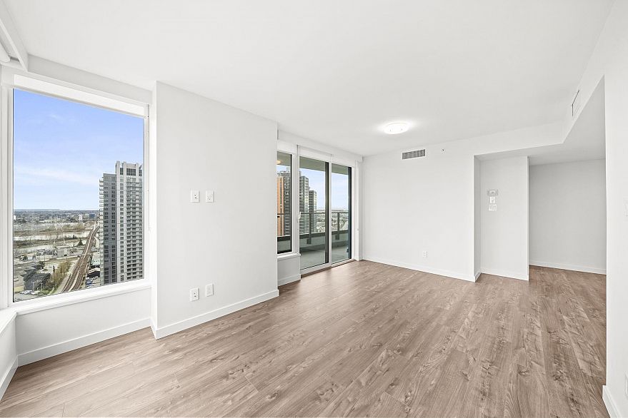 2407 8189 Cambie Street