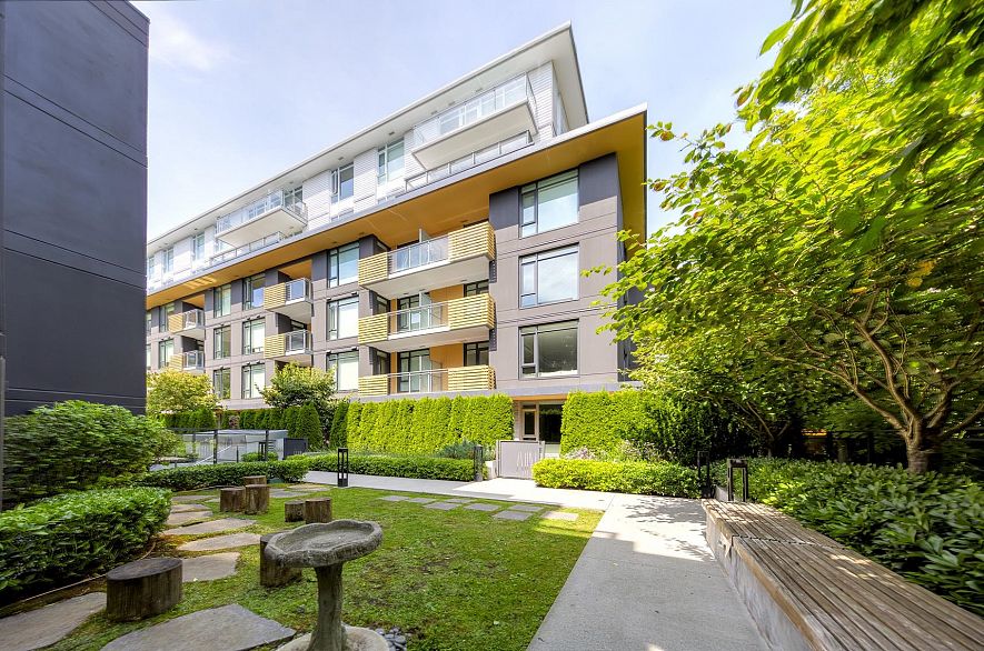 206 7428 Alberta Street