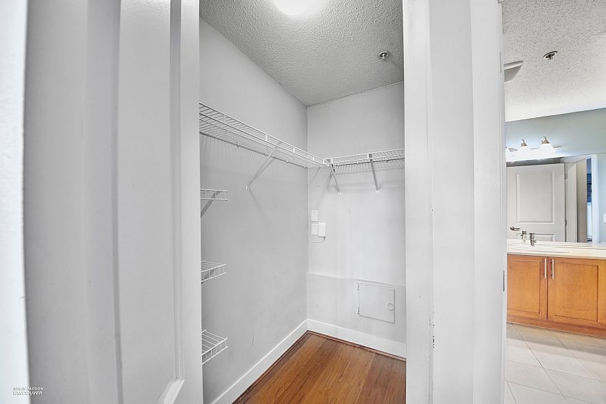 212 2250 Wesbrook Mall