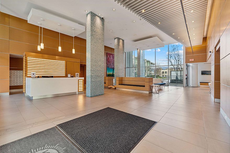 820 1777 W 7th Avenue