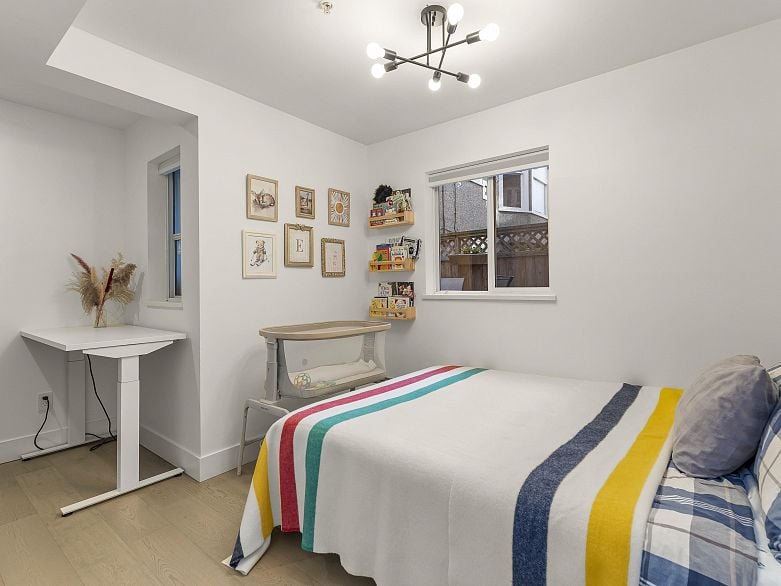 102 2287 W 3rd Avenue