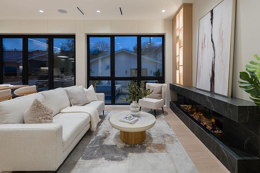 2 3036 W 13th Avenue