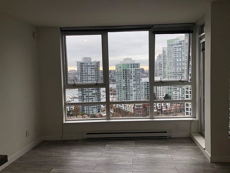 2201 939 Expo Boulevard