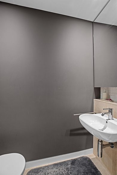 1807 838 W Hastings Street