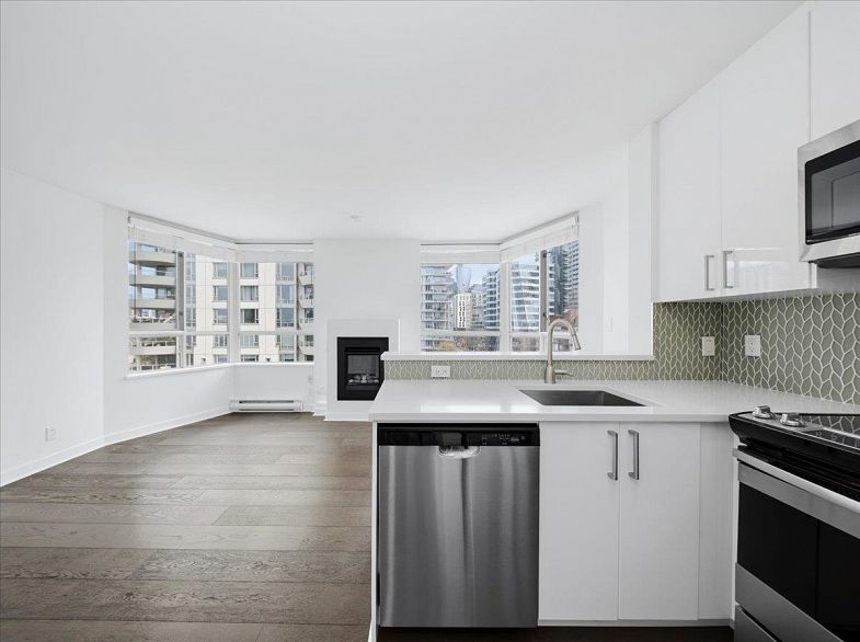 1107 1003 Pacific Street