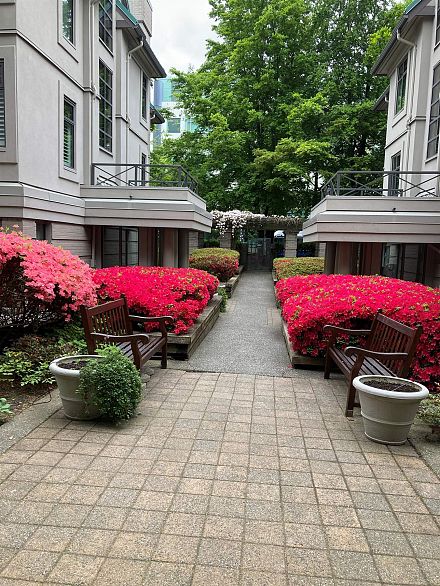 E102 628 W 12th Avenue