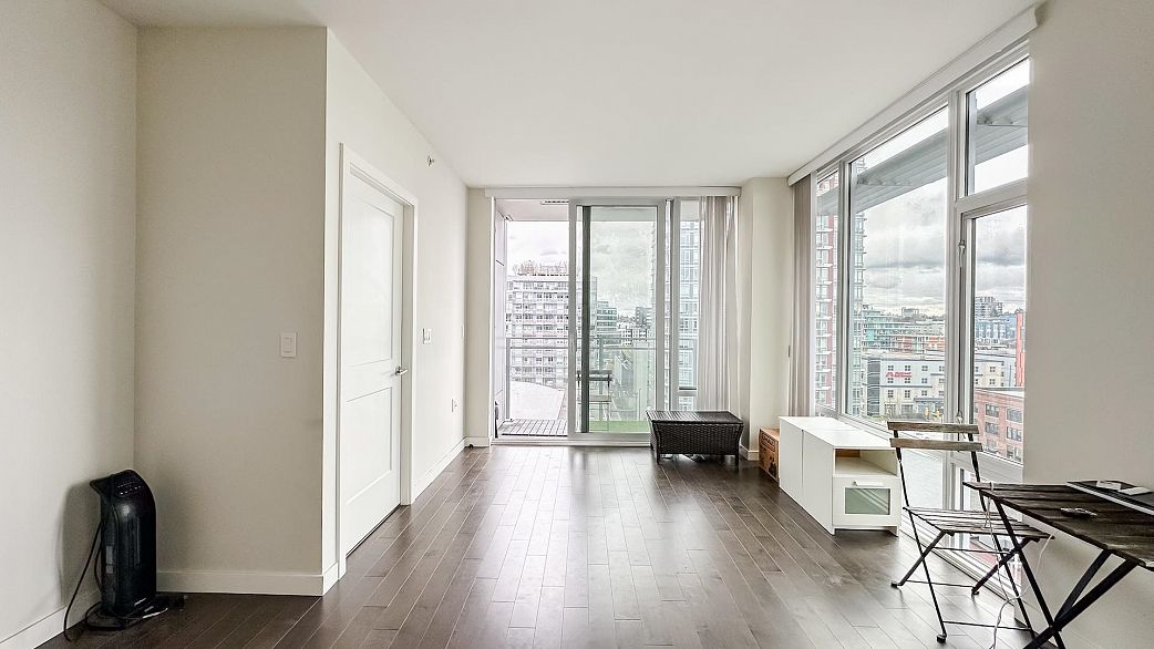 1002 1708 Ontario Street