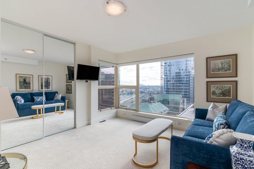 1402 837 W Hastings Street