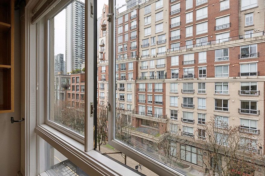 503 1216 Homer Street