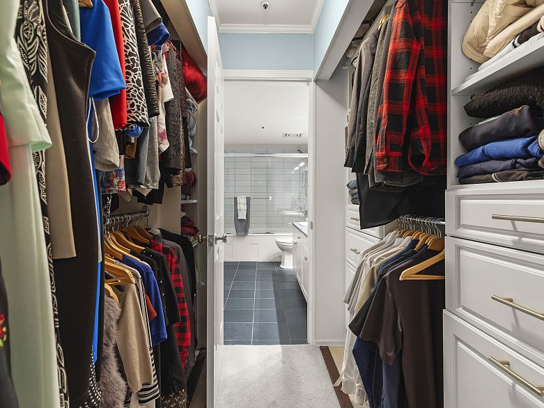 E102 628 W 12th Avenue