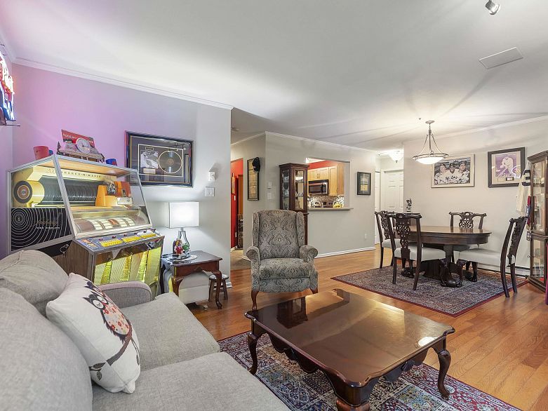 E102 628 W 12th Avenue