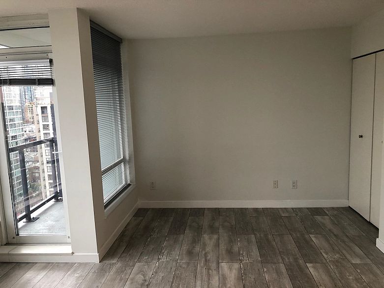 2201 939 Expo Boulevard