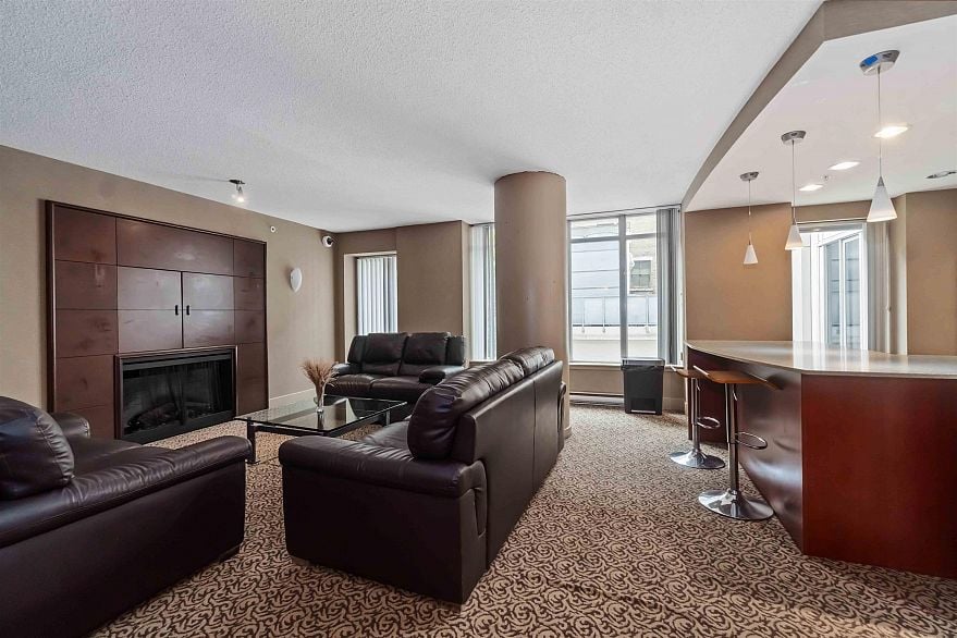 1311 610 Granville Street