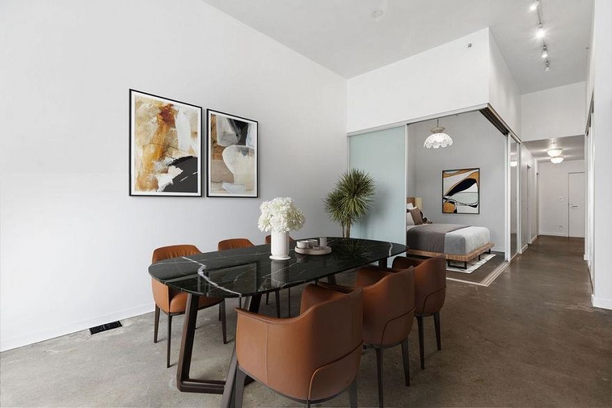 310 53 W Hastings Street