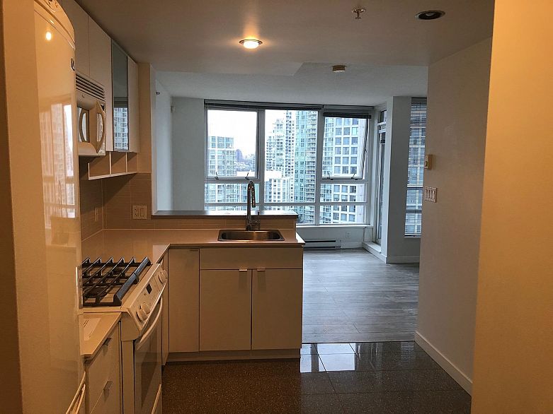 2201 939 Expo Boulevard