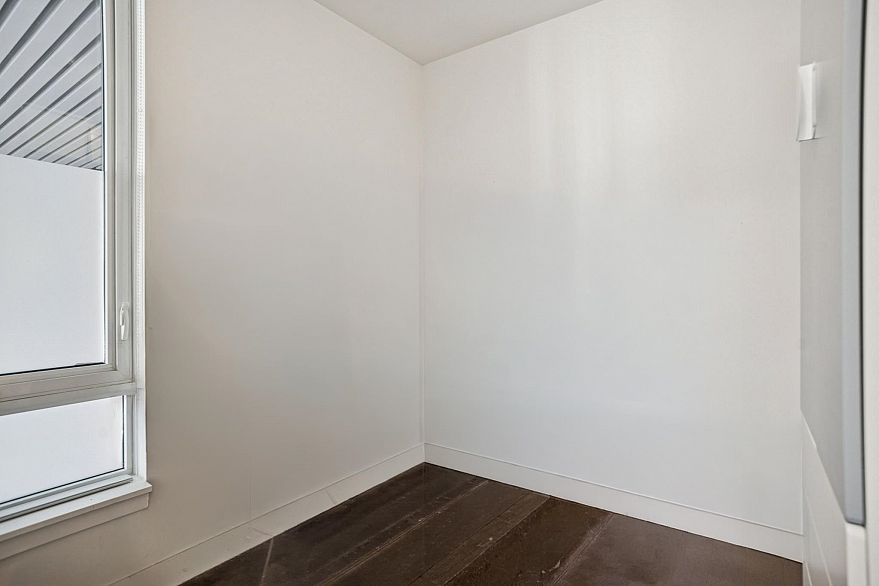 62 W 1st Avenue