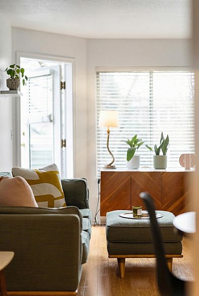 306 1723 Frances Street