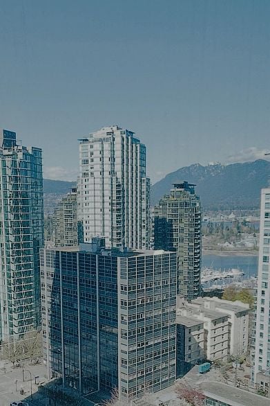 1808 1200 W Georgia Street