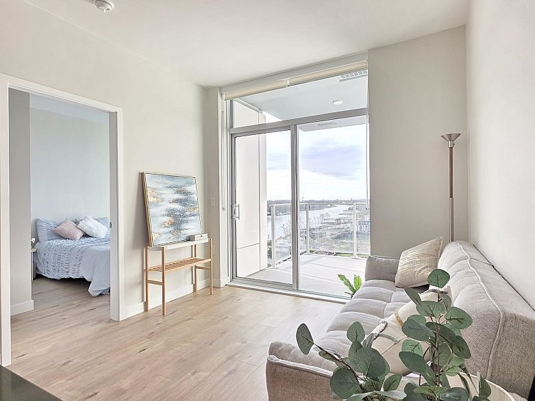 1503 3430 SE Kent Avenue