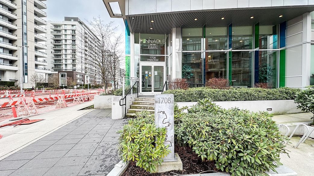 1002 1708 Ontario Street