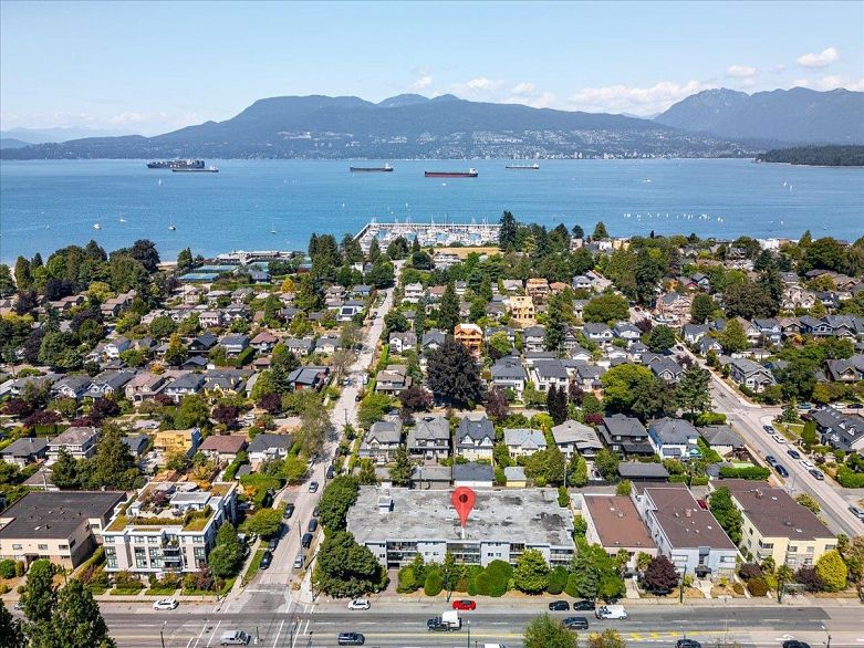 108 3787 W 4th Avenue