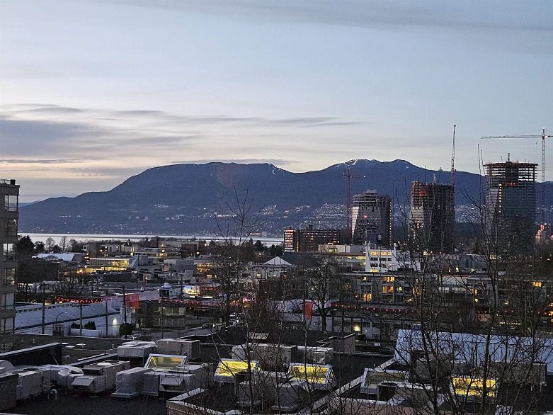 706 1650 W 7th Avenue