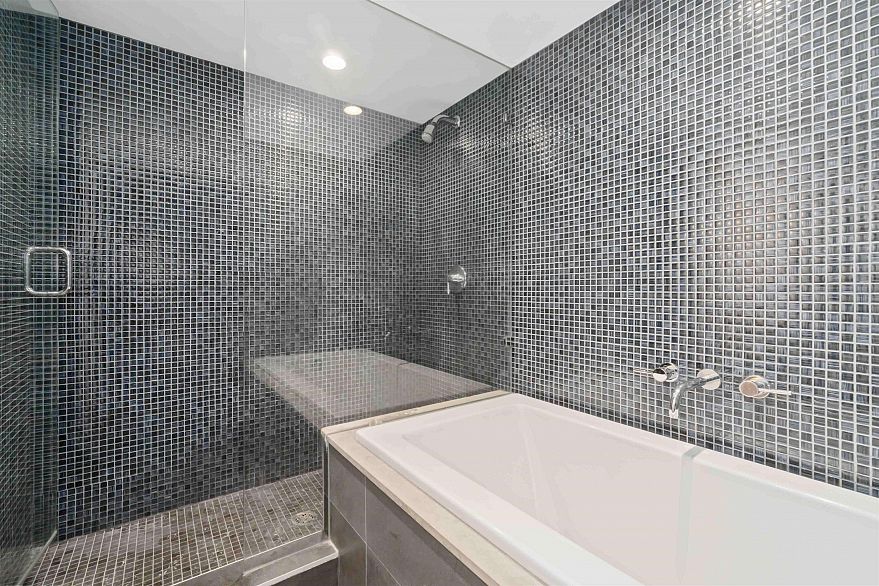 404 1762 Davie Street