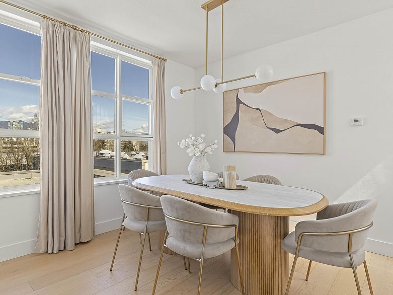 210 655 W 7th Avenue