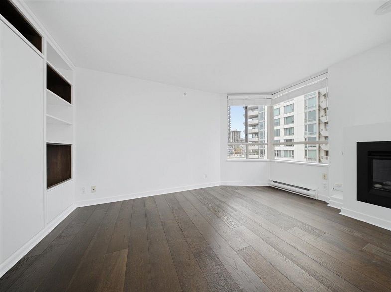 1107 1003 Pacific Street