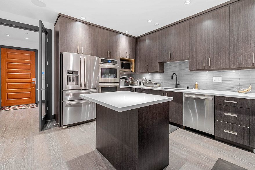 7493 Gatineau Place