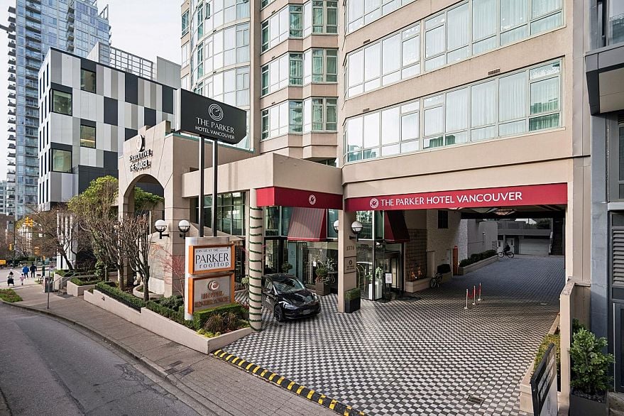 PH 3-4 1383 Howe Street