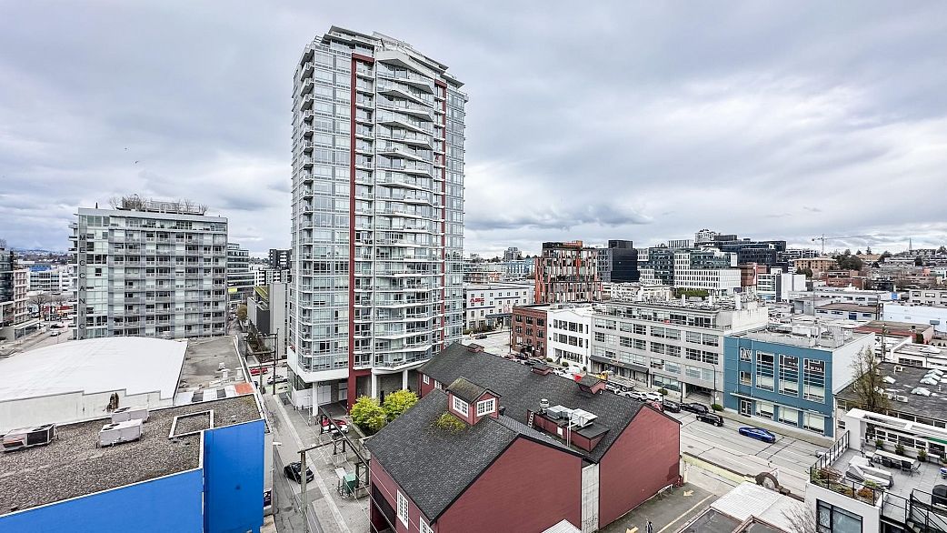 1002 1708 Ontario Street