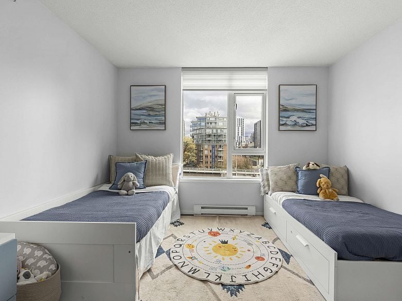 706 1650 W 7th Avenue