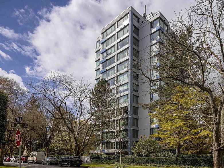 1102 5425 Yew Street