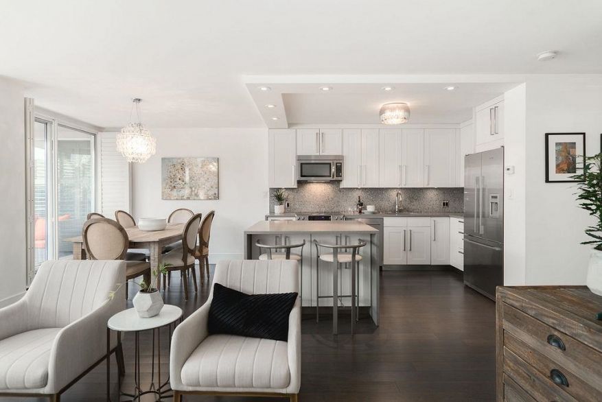 105 518 Moberly Road