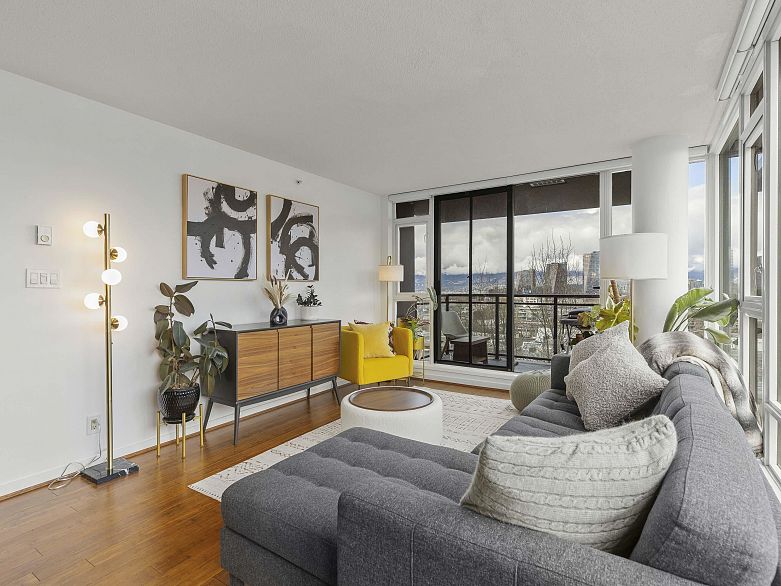 706 1650 W 7th Avenue