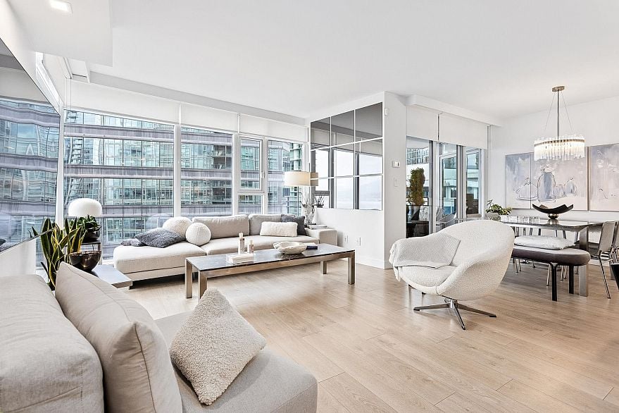 1604 1205 W Hastings Street