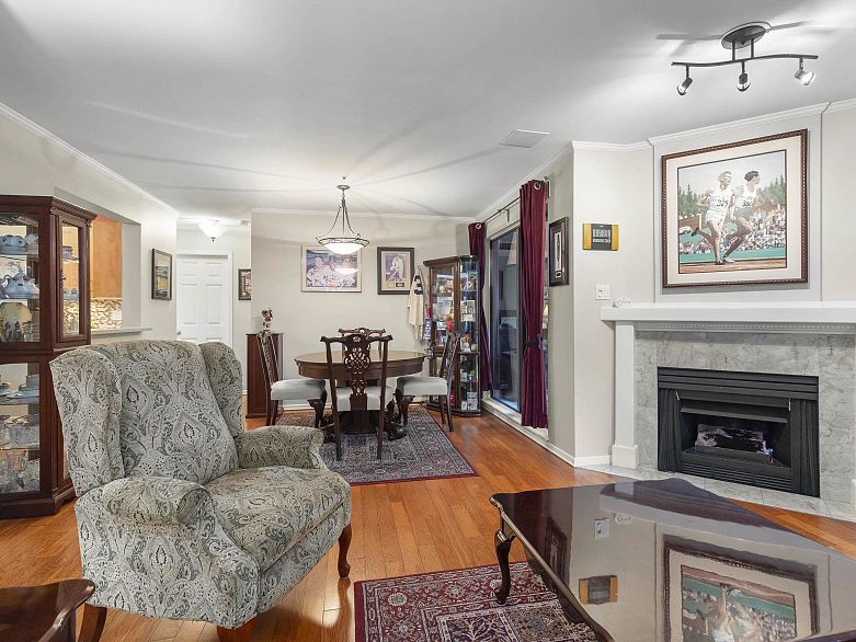 E102 628 W 12th Avenue