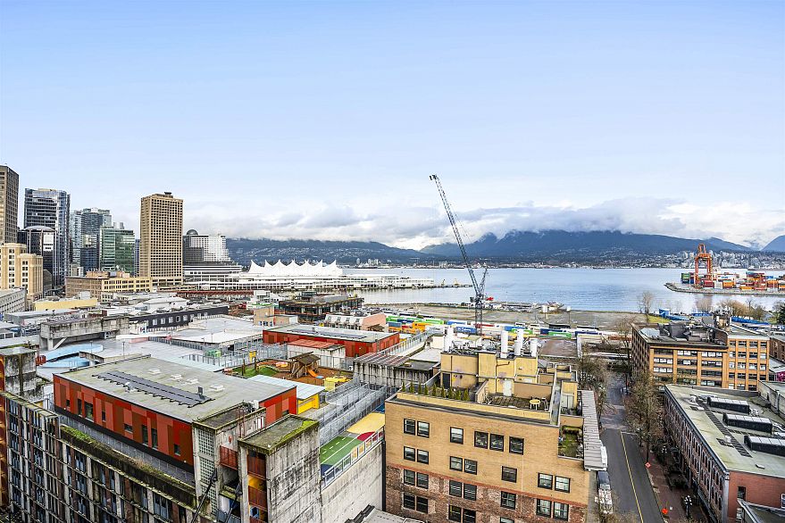 1401 108 W Cordova Street